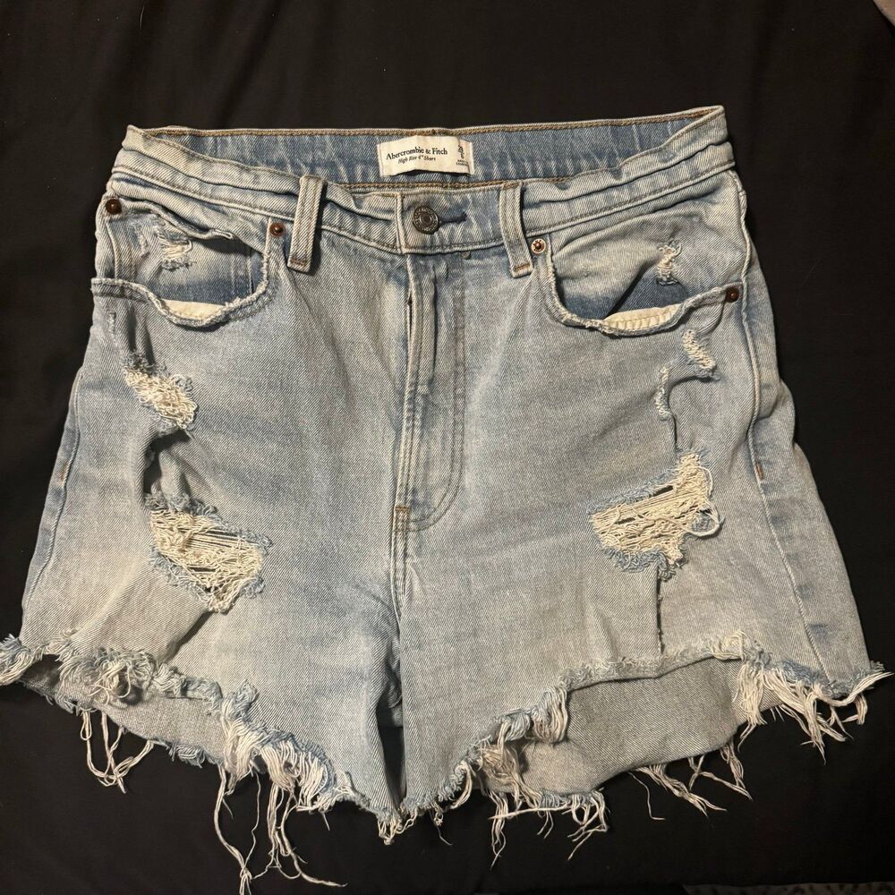 Abercrombie & Fitch High Rise 4” Short
